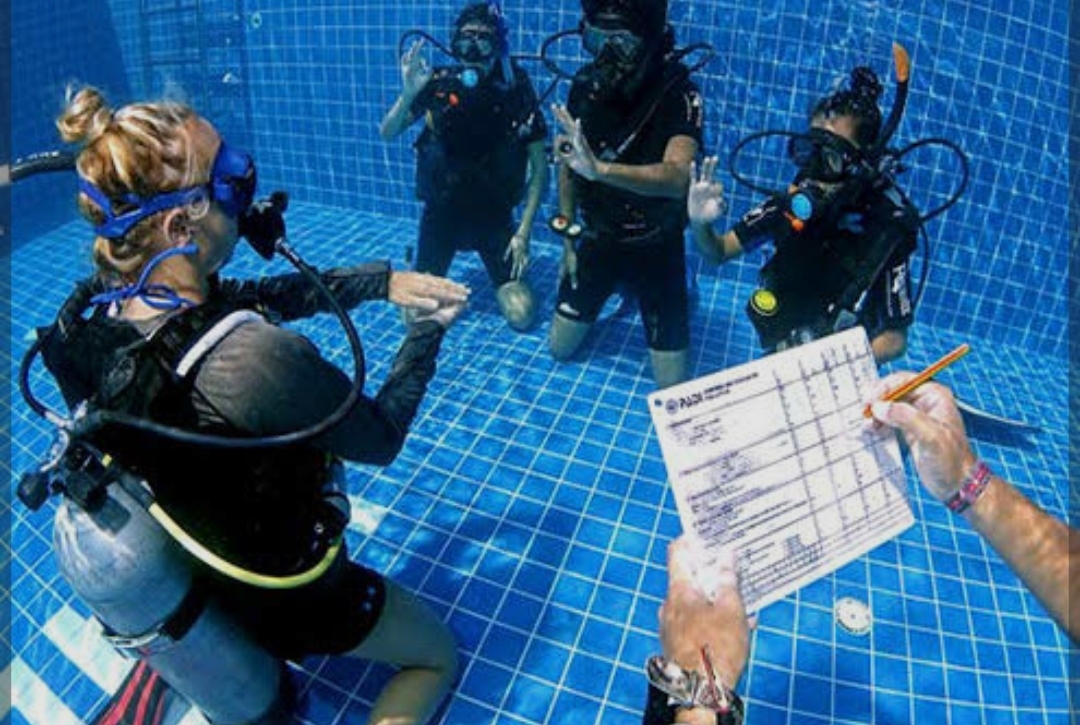 1PADI Open Water Scuba Instructor