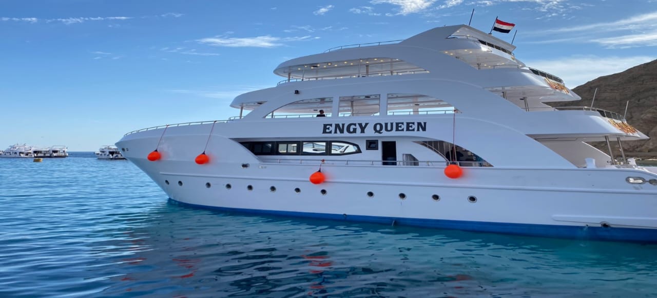 6Заповідник Рас-Мухаммед і Білий острів з Шарм-ель-Шейху-це мальовнича морська прогулянка!  🏝️🌊✨